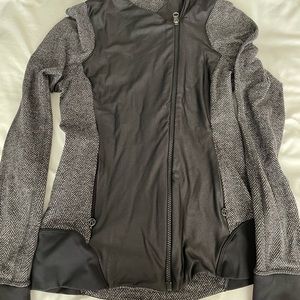 Lululemon jacket size 6